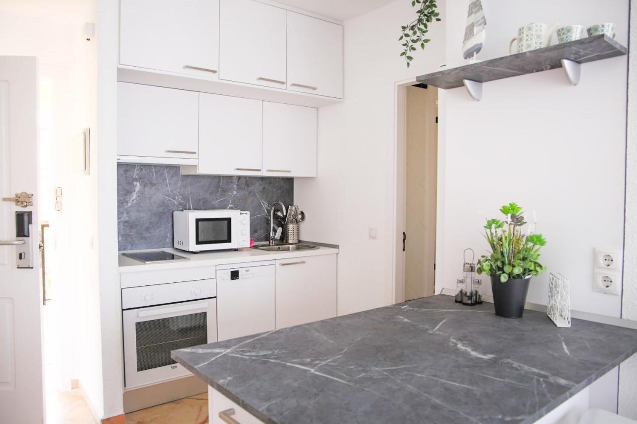 Oleholidays Romana Playa 335 Vistas Al Mar Marbella Eksteriør billede